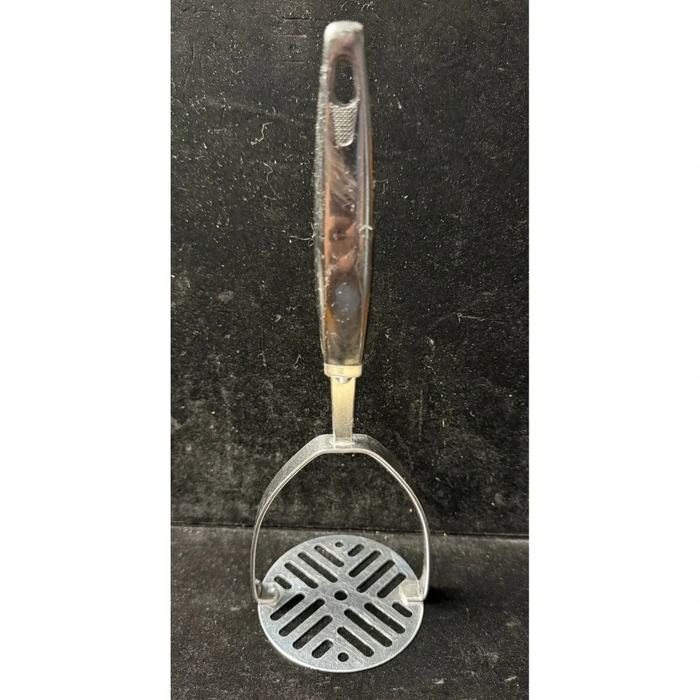 Vintage Ekco Flint Kitchen 5pc Lot: Potato Masher, Spoons, Melamine Turner